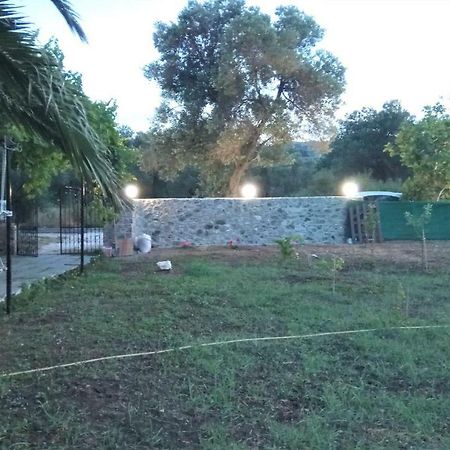 Country Village House Skala Mistegnon Bagian luar foto