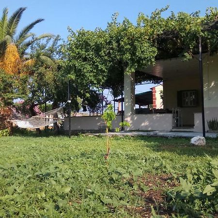 Country Village House Skala Mistegnon Bagian luar foto