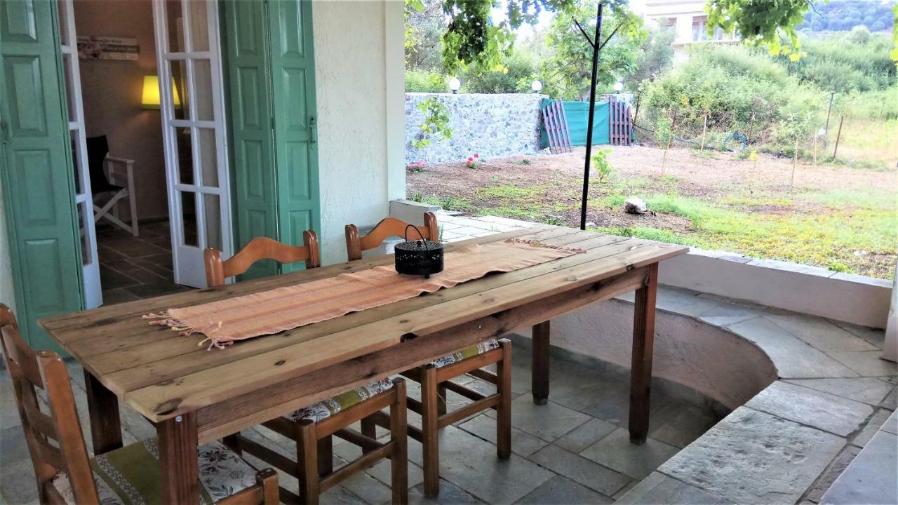 Country Village House Skala Mistegnon Bagian luar foto