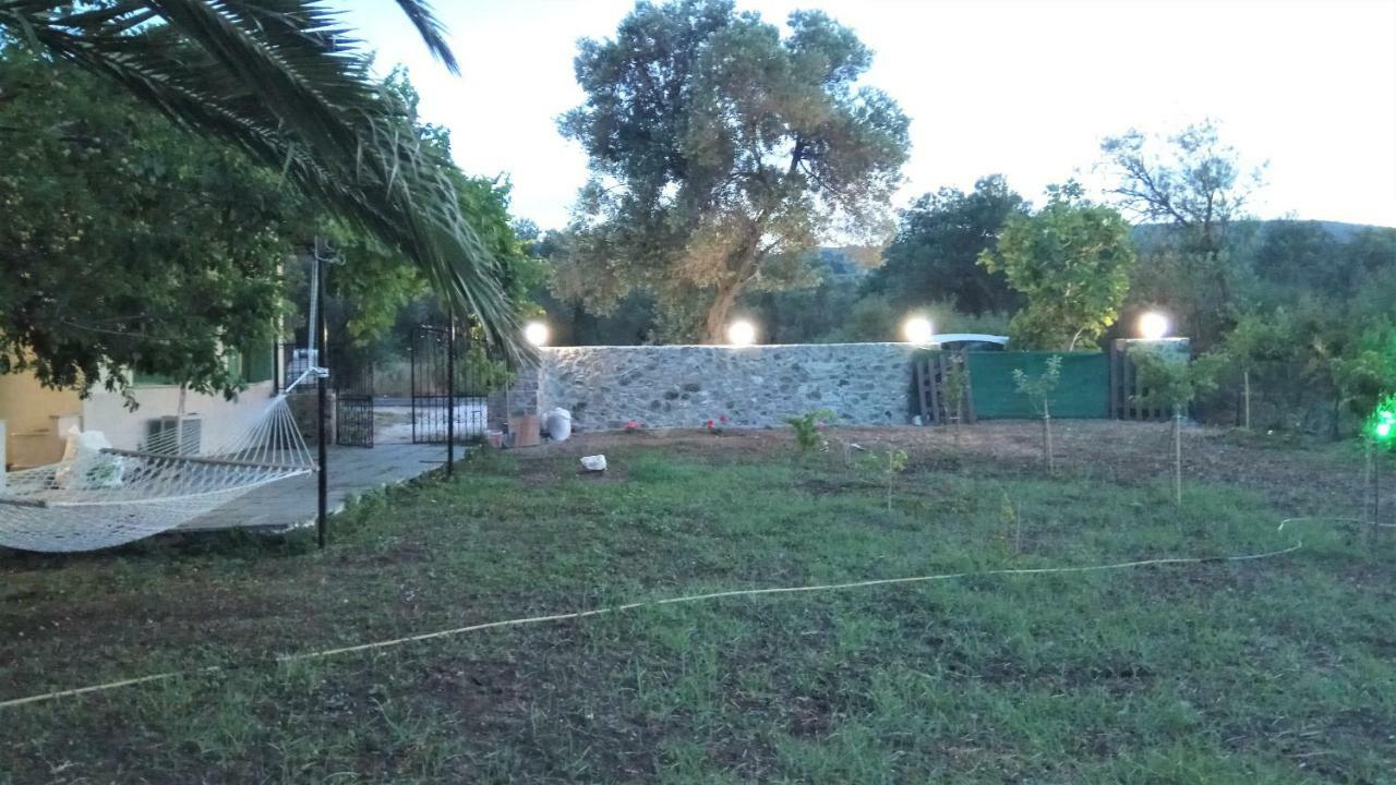 Country Village House Skala Mistegnon Bagian luar foto