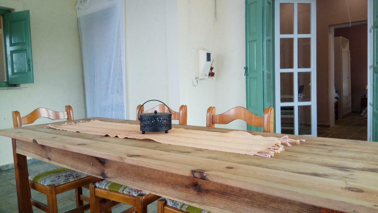 Country Village House Skala Mistegnon Bagian luar foto
