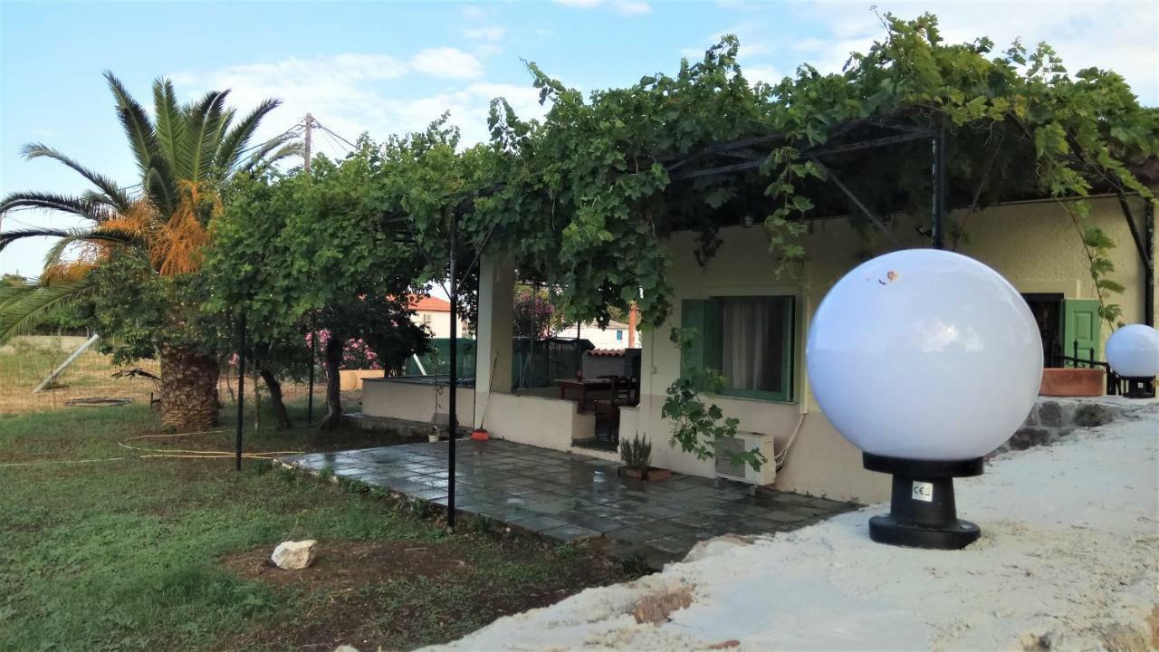 Country Village House Skala Mistegnon Bagian luar foto