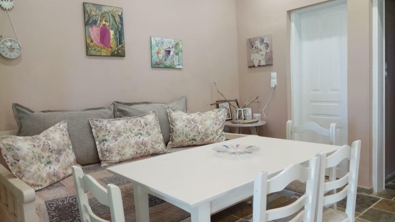 Country Village House Skala Mistegnon Bagian luar foto